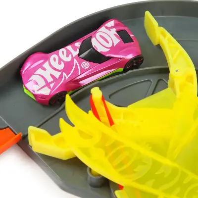 Mattel Hot Wheels Track Builder HNN38 Lightning Boost Pack — модульный трек с ускорителями 3 варианта сборки Hot Wheels вид сбоку